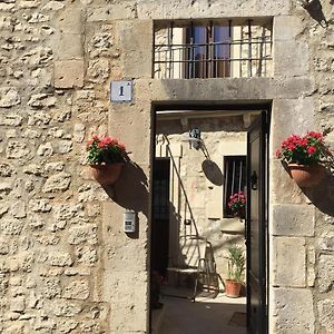Le Case Dello Zodiaco Albergo Diffuso
